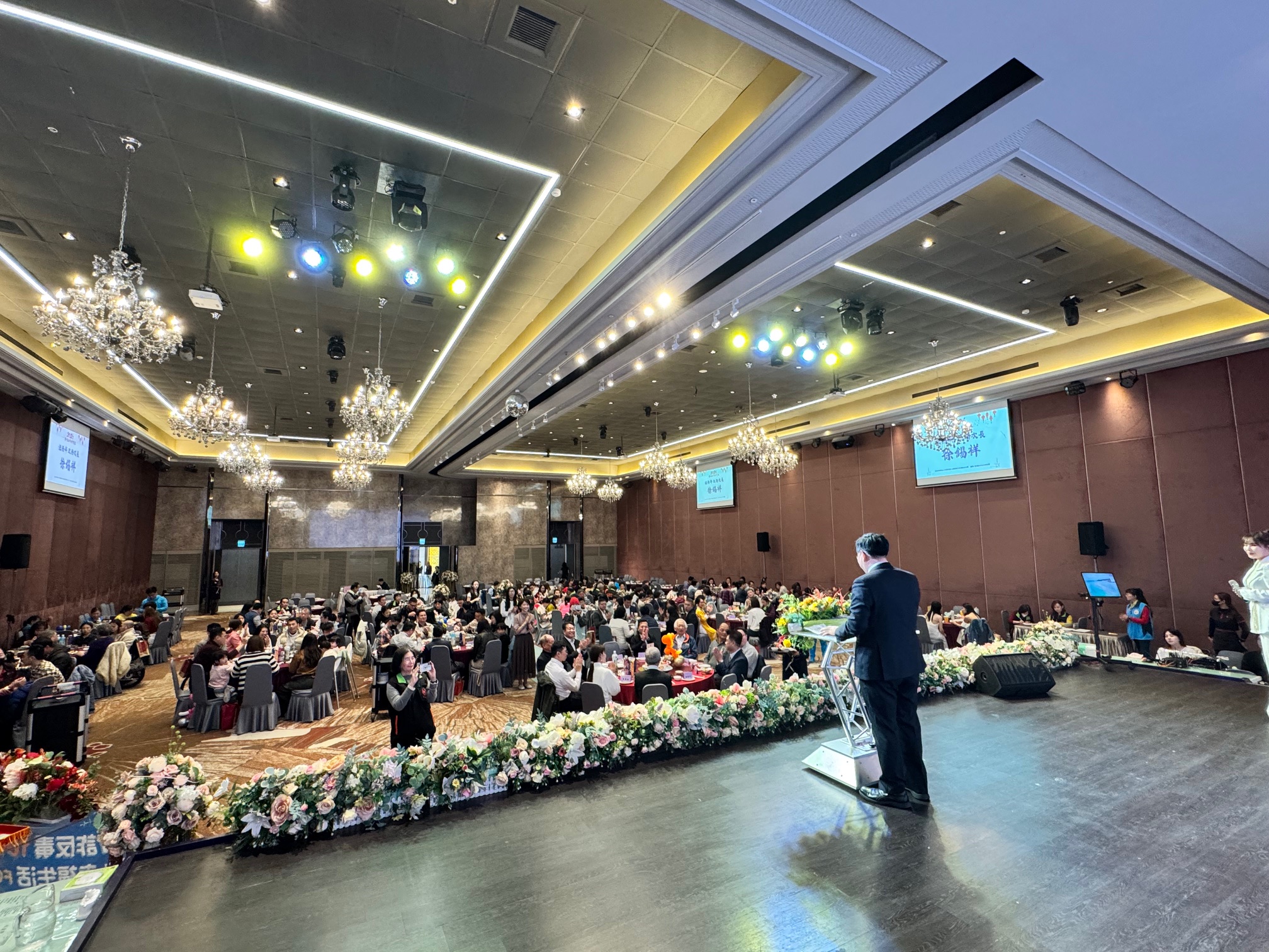 張燈結綵迎新春 彰化犯保彰檢攜手送暖陪伴馨生人